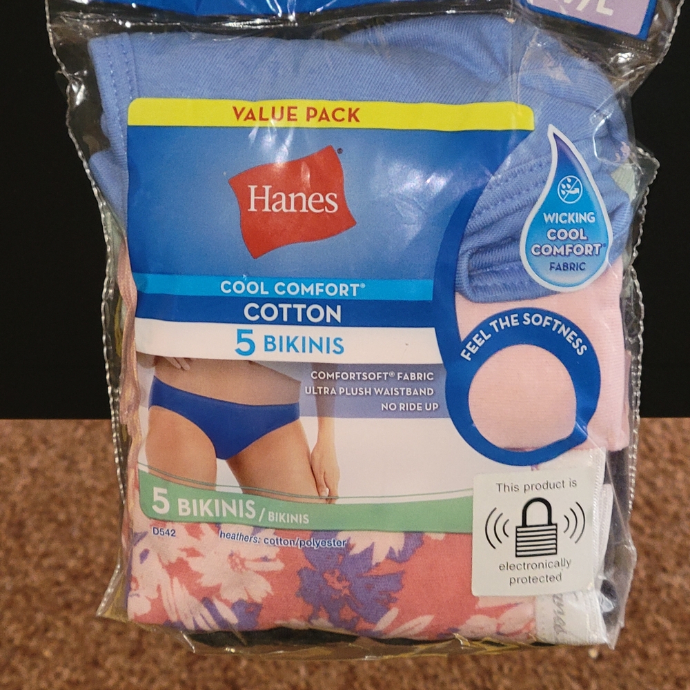 Hanes Cool Comfort Cotton Bikini Panties - Blue and Pink
